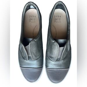 Ziera Dock Sneakers in pewter Sz 38 EU / 7 US